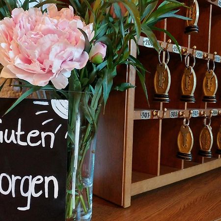 Familien- & Vitalhotel Auenhof Fulpmes Bagian luar foto