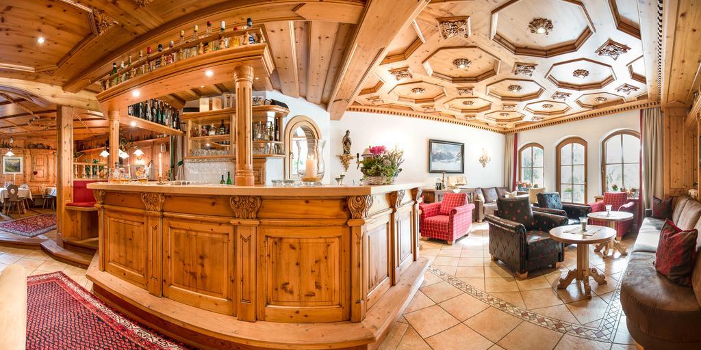 Familien- & Vitalhotel Auenhof Fulpmes Bagian luar foto