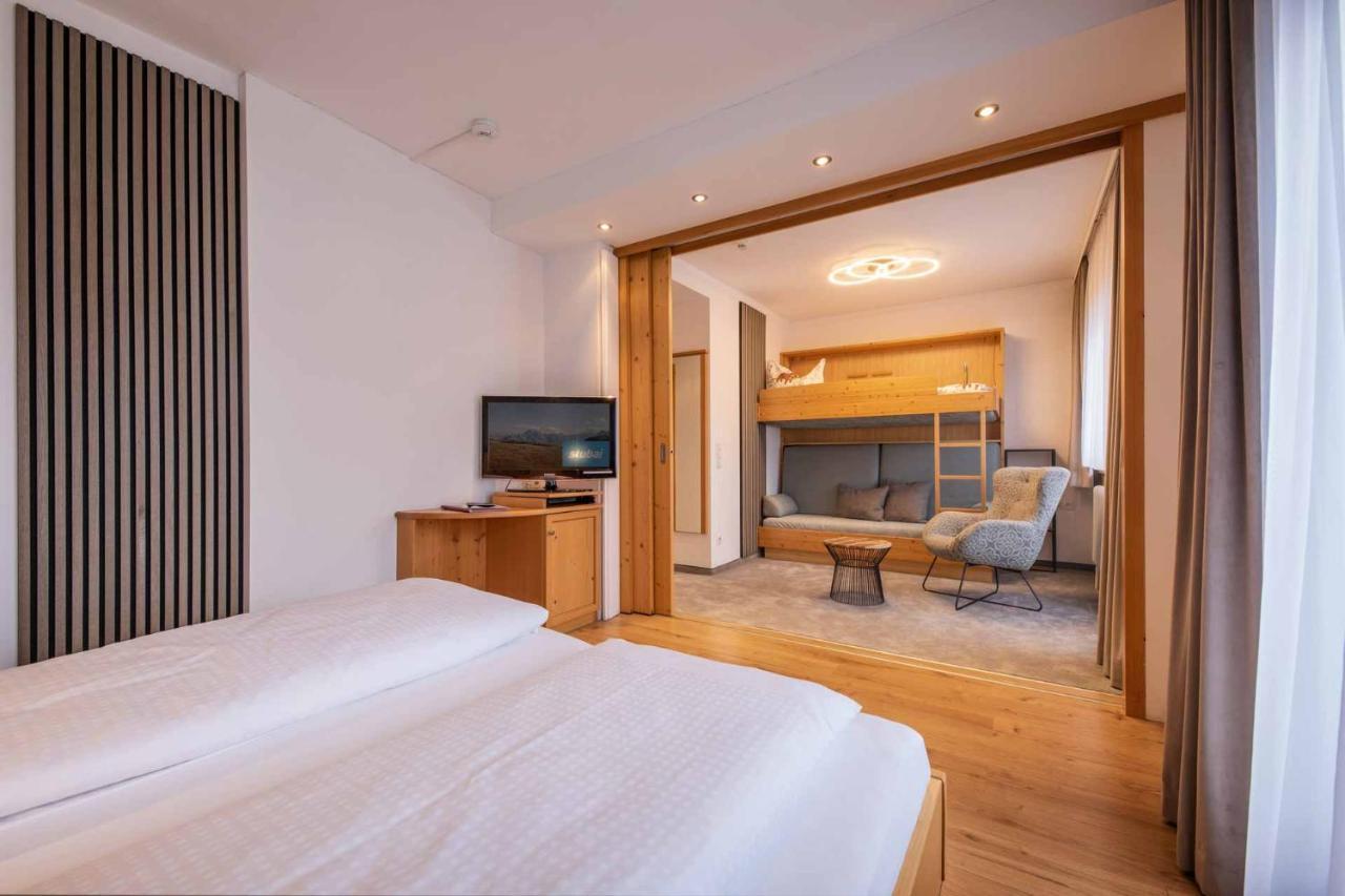 Familien- & Vitalhotel Auenhof Fulpmes Bagian luar foto