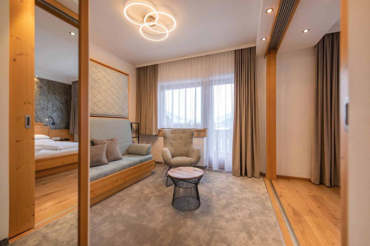 Familien- & Vitalhotel Auenhof Fulpmes Bagian luar foto